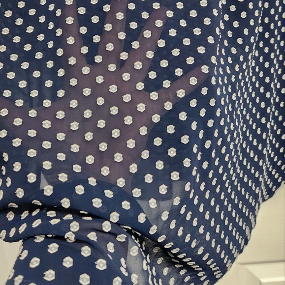 Womens V Neck Blouse Small Floral Print 3/4 Sleeve Blue & White Size 2X - Picture 4 of 7